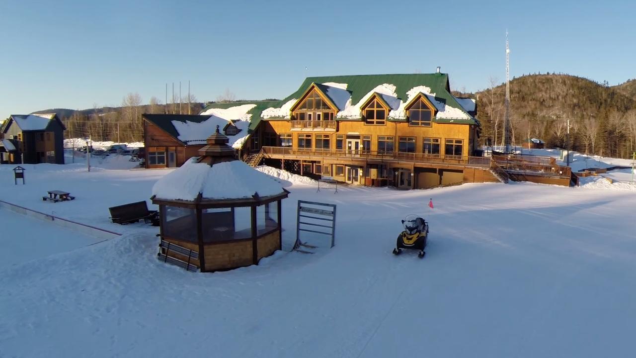 Station Touristique Pin Rouge Villa Ню Ричмънд Екстериор снимка